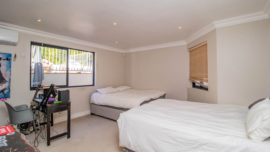 To Let 4 Bedroom Property for Rent in Camps Bay Western Cape